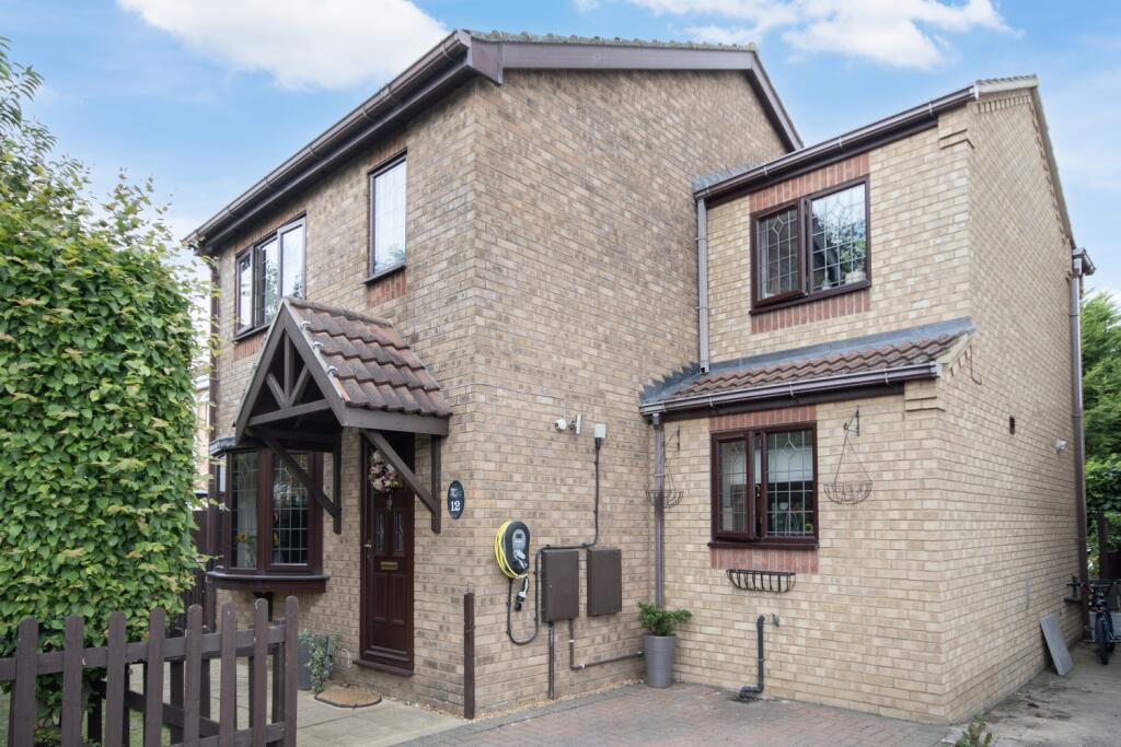 EweMove Estate Agents Scunthorpe - Side Aspect