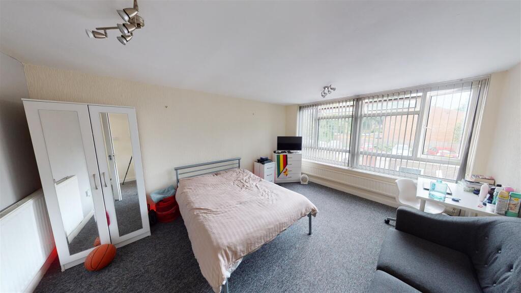 First Floor Rear Room