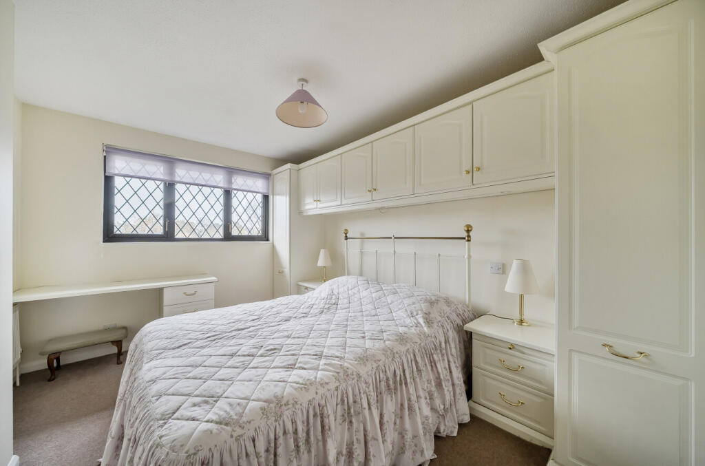 1376730-16-690c89...