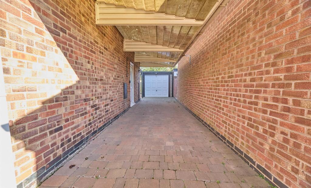 Bramble Drive 12.jpg