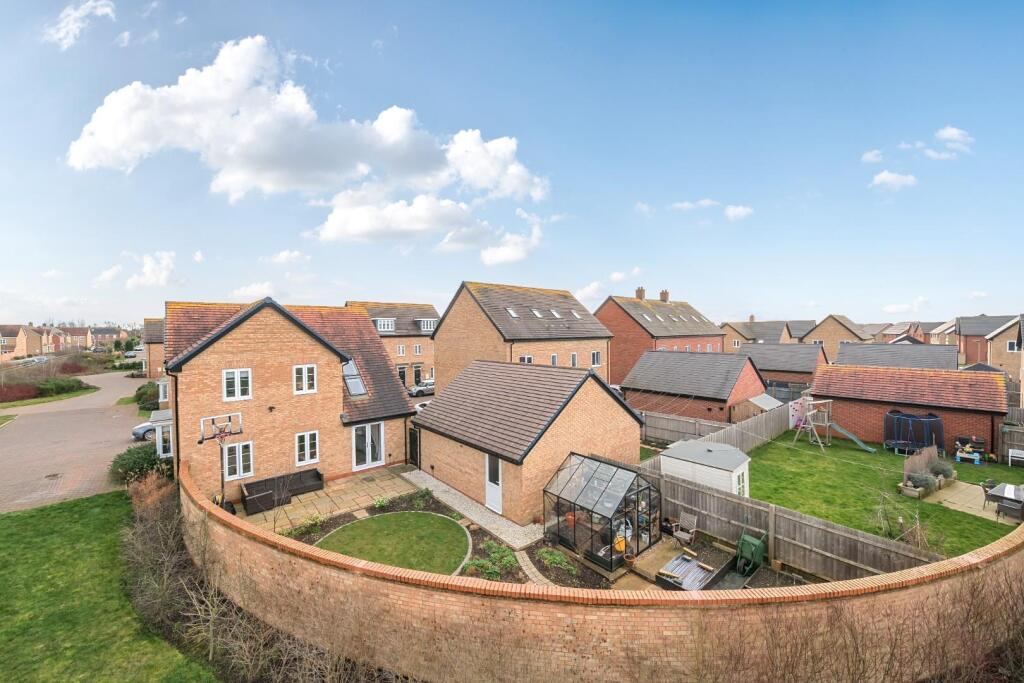 34 Soundy Paddock Elevated Rear.jpg