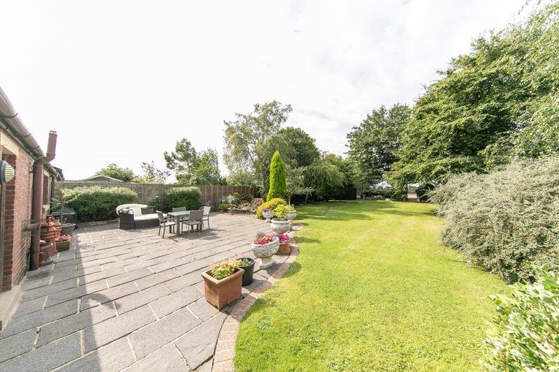 Beautifully landscaped private garden