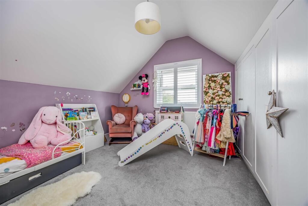 7 Hollow Lane, Hayling Island-Small-PorticoMarketi