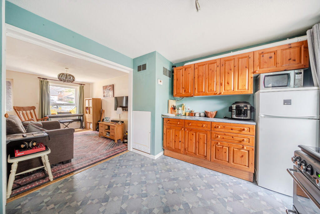 1370913-3-68f6394...