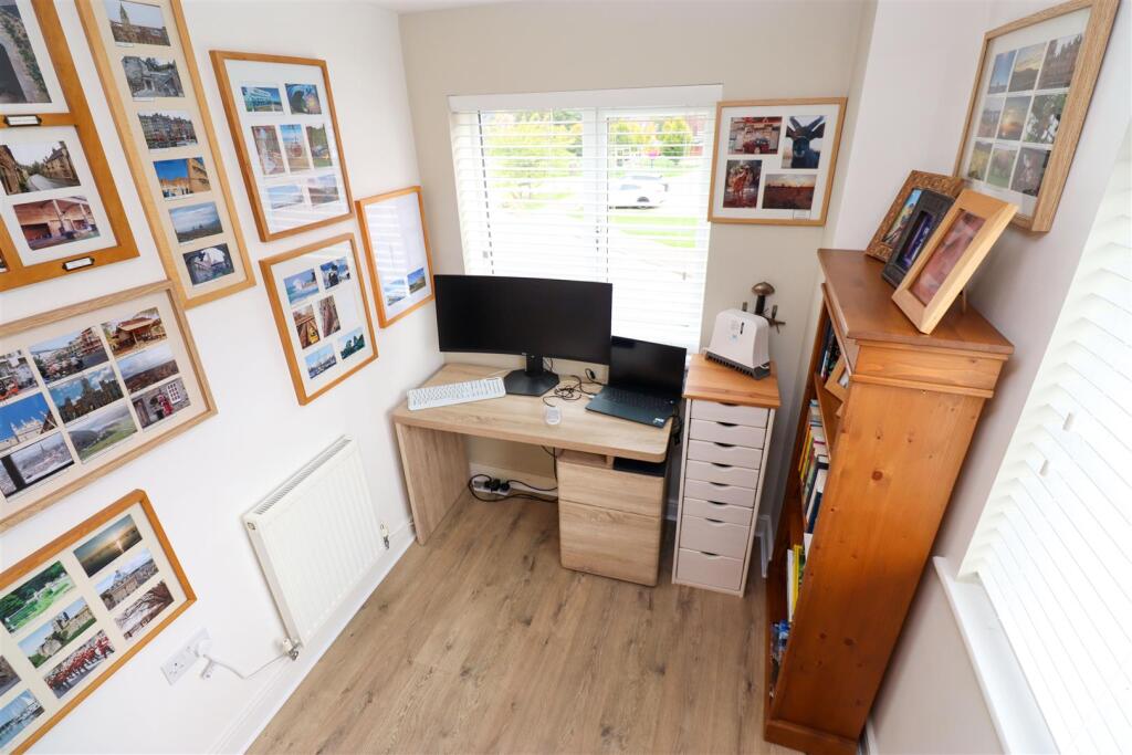 First Floor Landing/Study Area