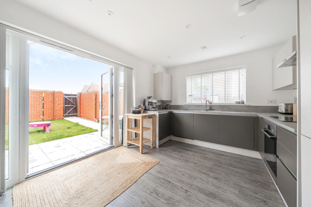 1316070-9-685a758...