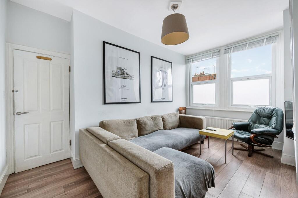 18 Gunnersbury Lane-14.jpg