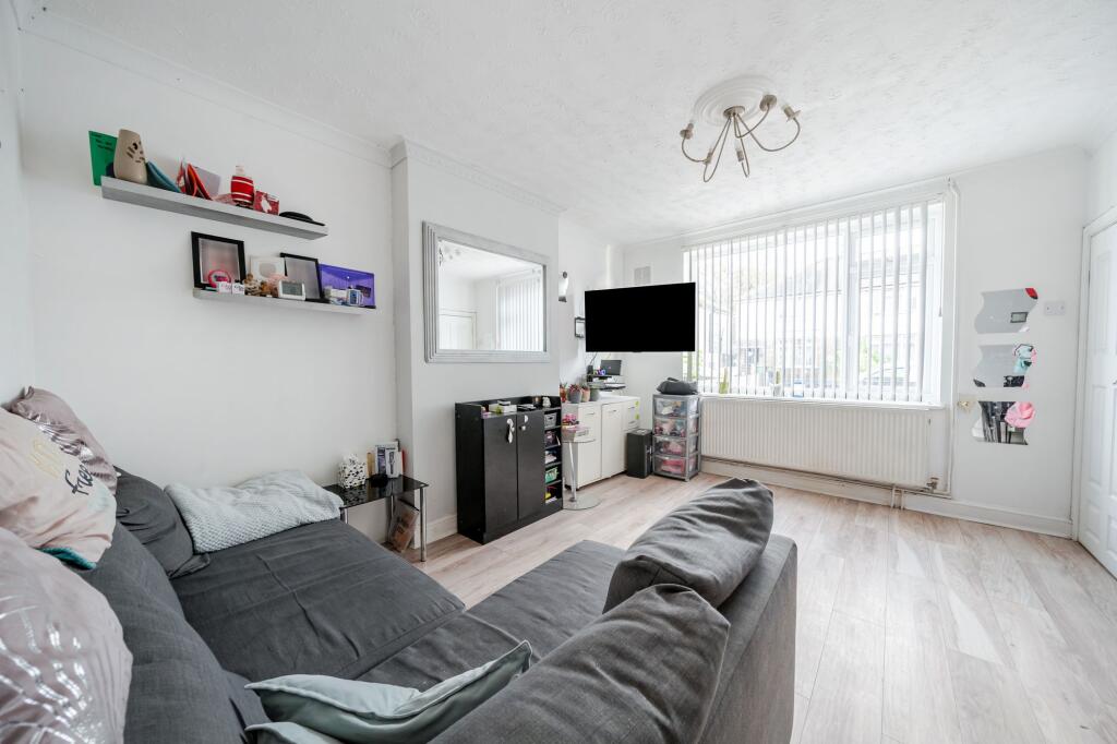 Living room/ Dining Room