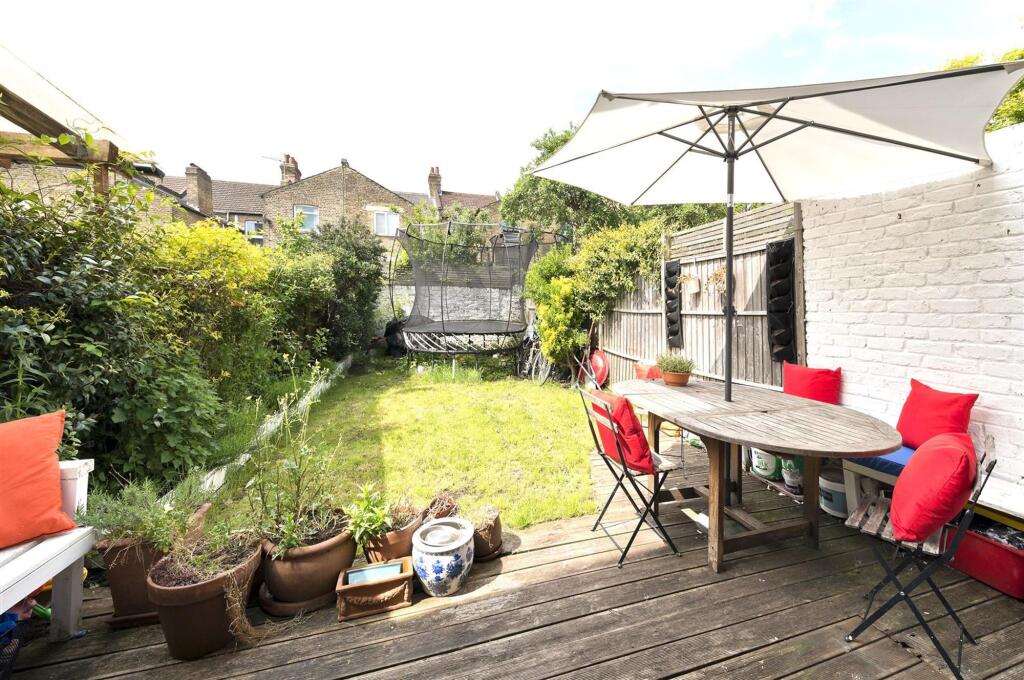 12 linden ave-3415.jpg