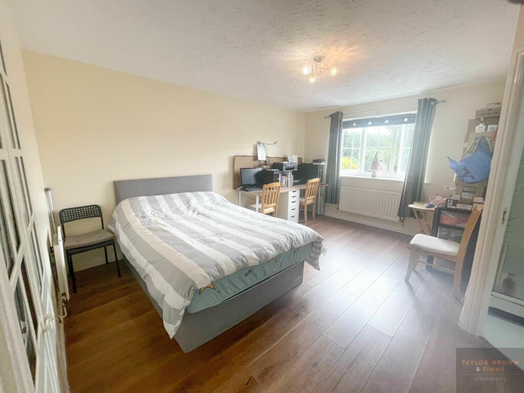 bedroom 4.jpeg