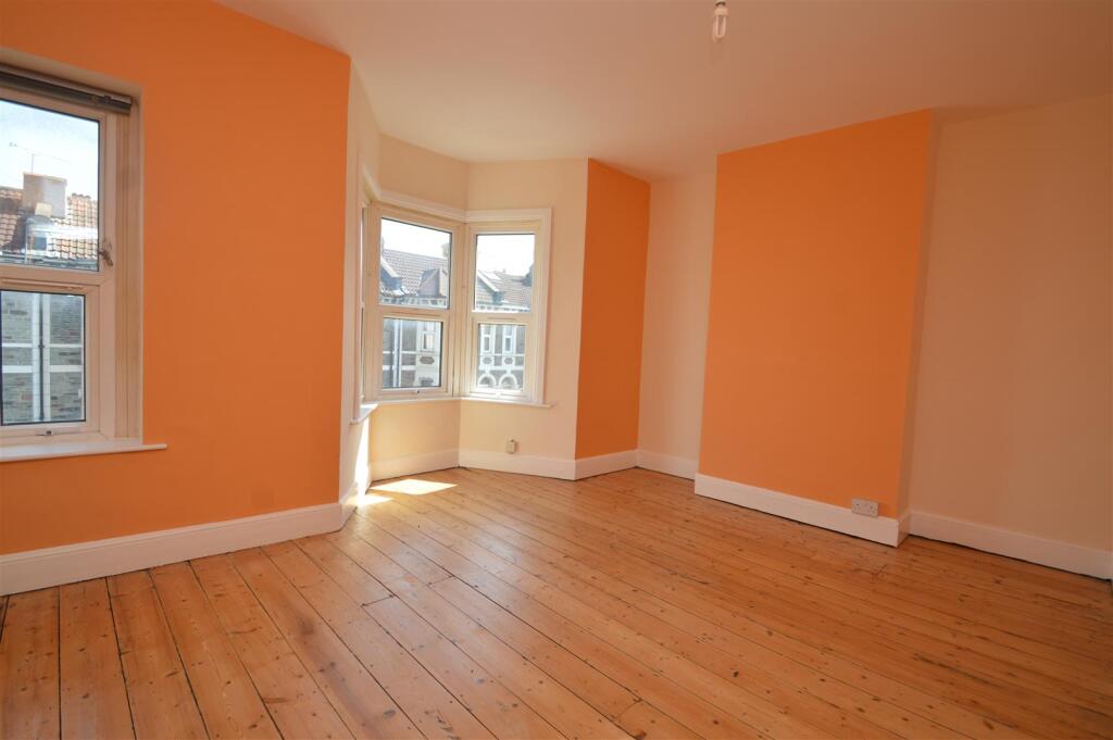 4 Tudor Road (7).JPG