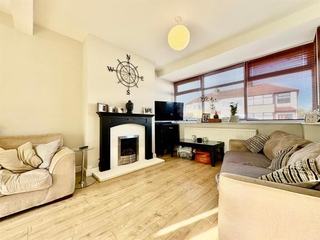 PHOTO-2025-06-03-10-00-07 3.jpg