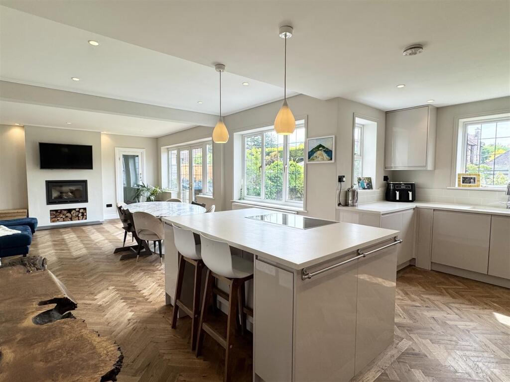 Open plan Kitchen/ Dining/ Family room