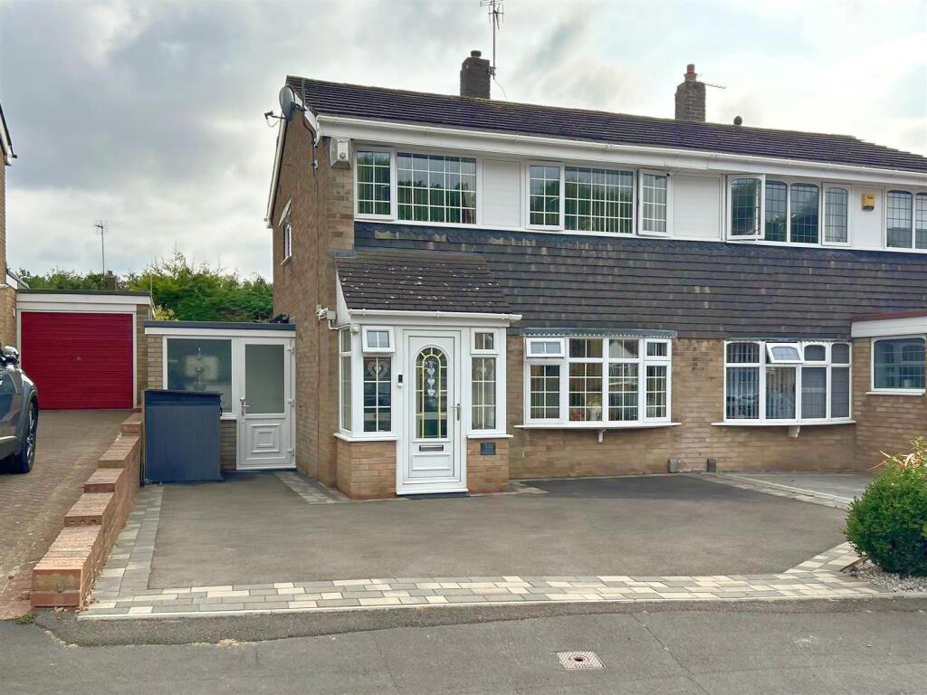 Muirfield Drive Tividale 1.jpg