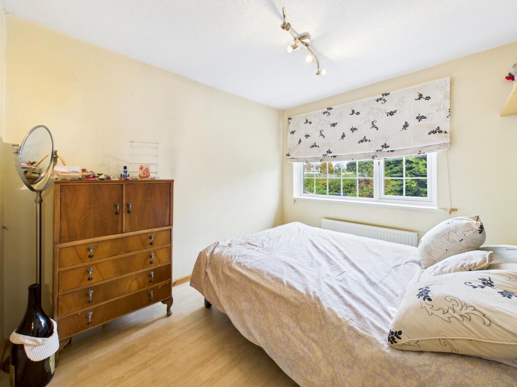 CAM05192G0-PR0167-STILL025