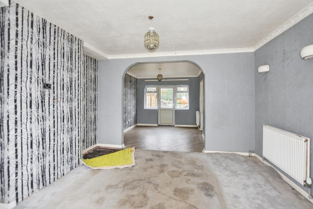 98 Riverside Road, Sidcup, DA14 4PU