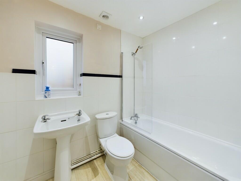 CAM02854G0-PR0281...