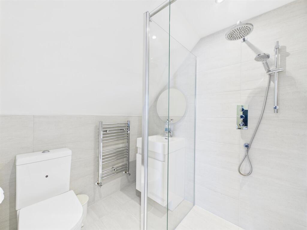 Superbly Appointed En-Suite Shower Room