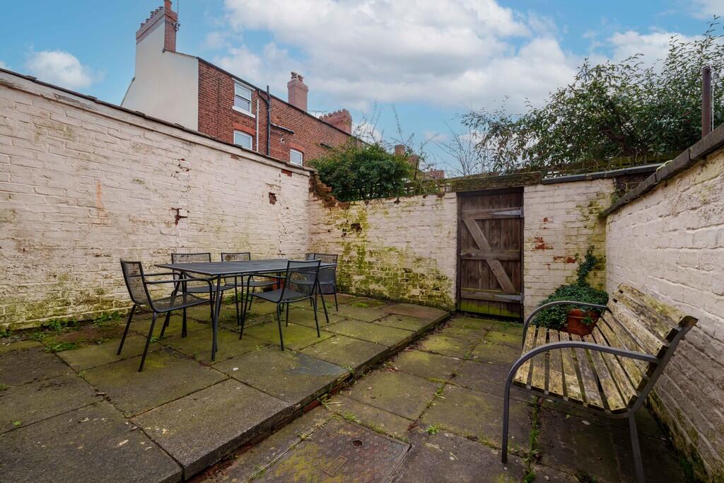 18 Gresford Avenu...