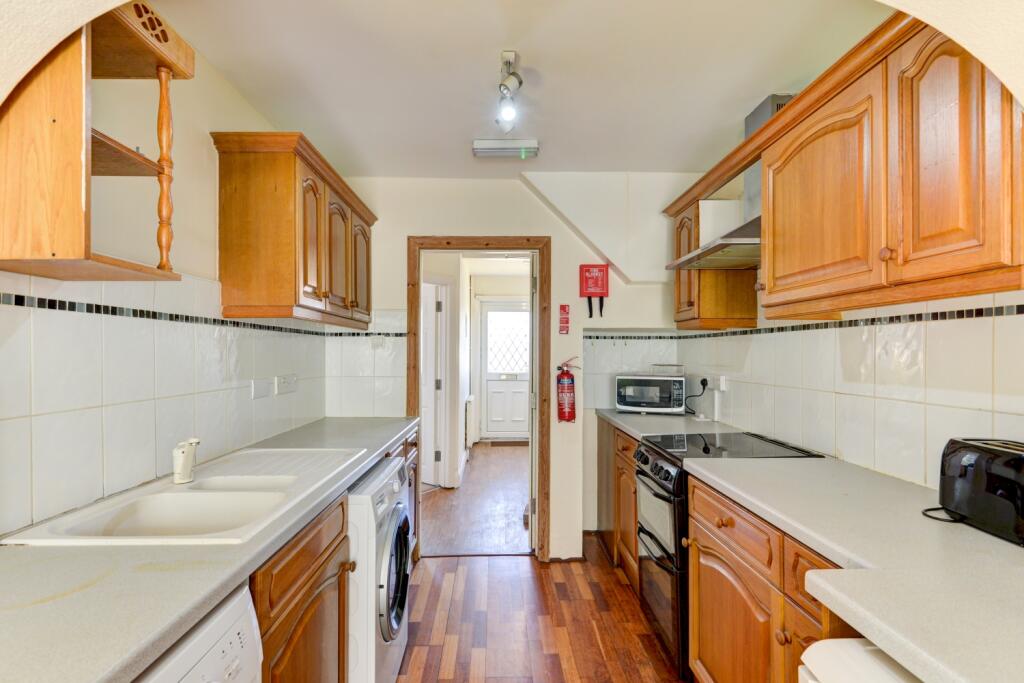 6 Nyetimber Hill Kitchen (1)