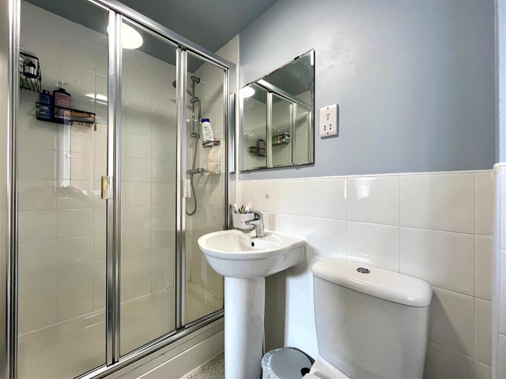 Bedroom 1 En Suite