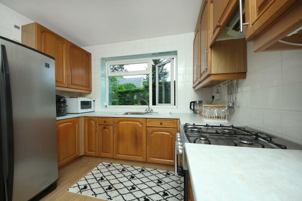 Gv- 1 Glebe Court (11).jpg