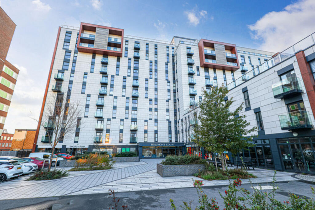 Victoria Avenue, Southend-on-sea, SS2