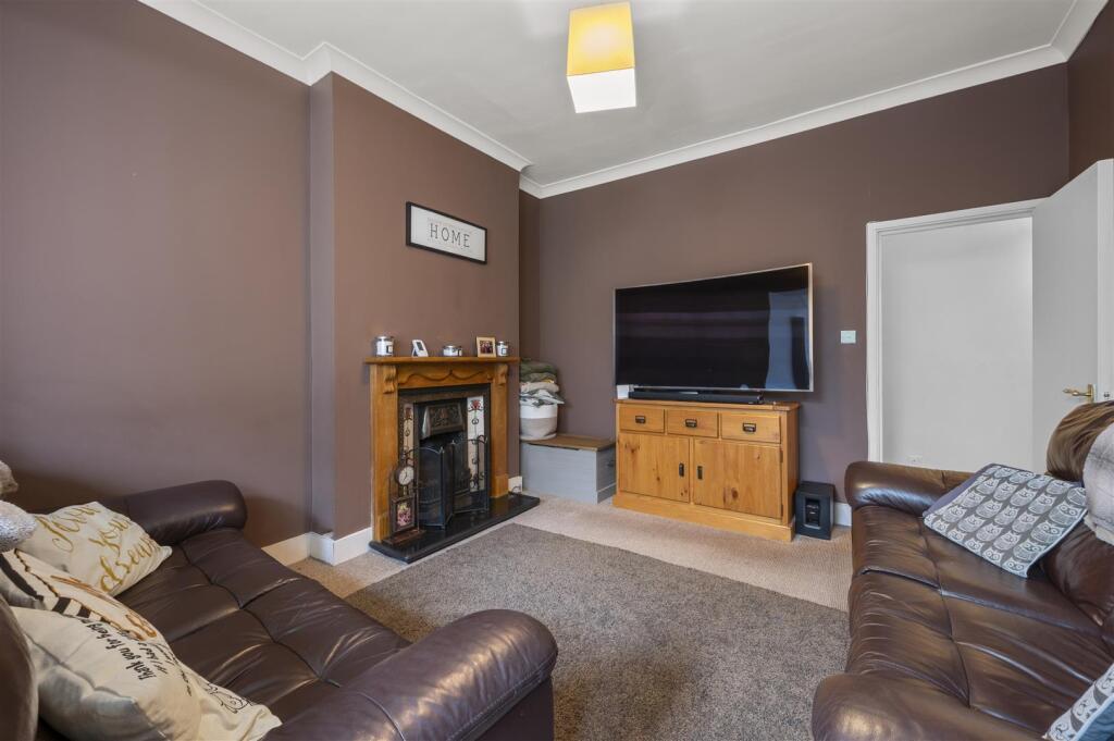13 B laurel Road,5.jpg