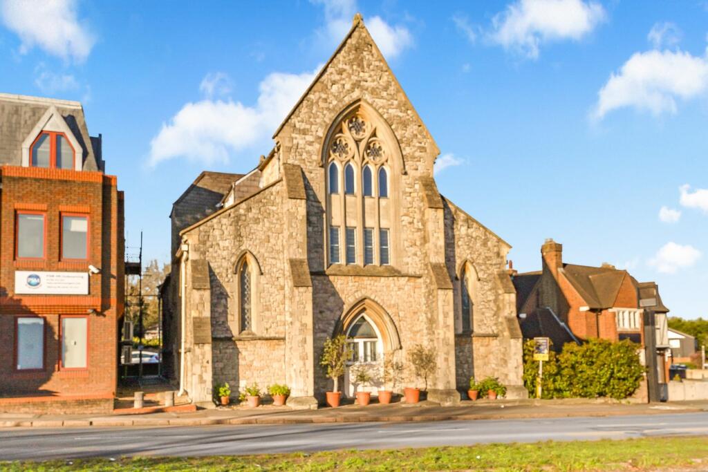 Egham Hill, Egham, TW20