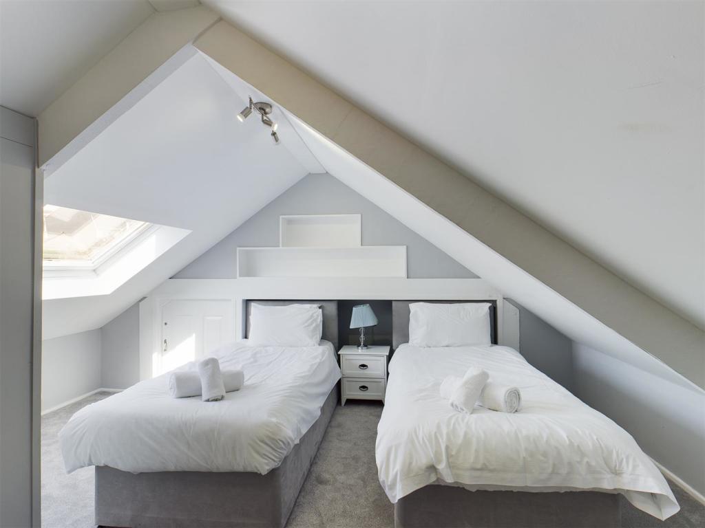 Loft Room.jpg
