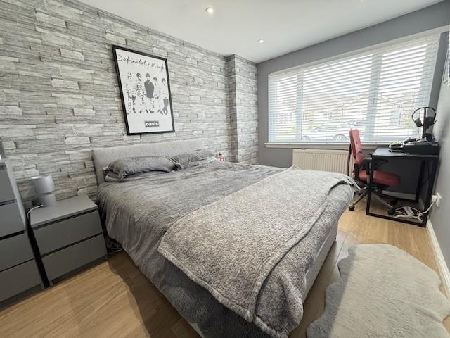 33BR16.jpg