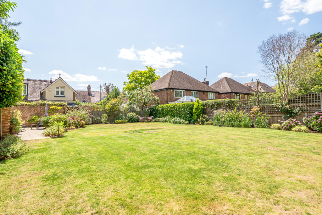 1320752-7-686d146...