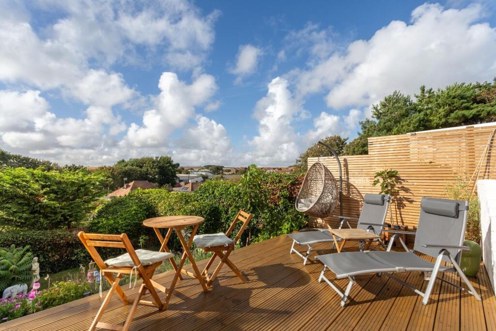 Chatsworth Close-1.jpg