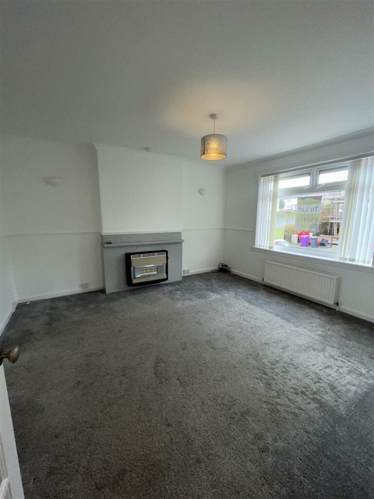 34 Peden Avenue - Livingroom.jpeg