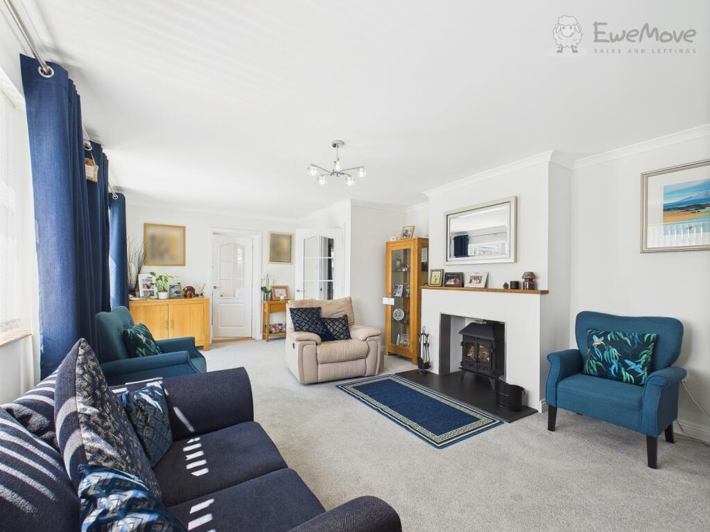 CAM03640G0-PR0054-STILL018