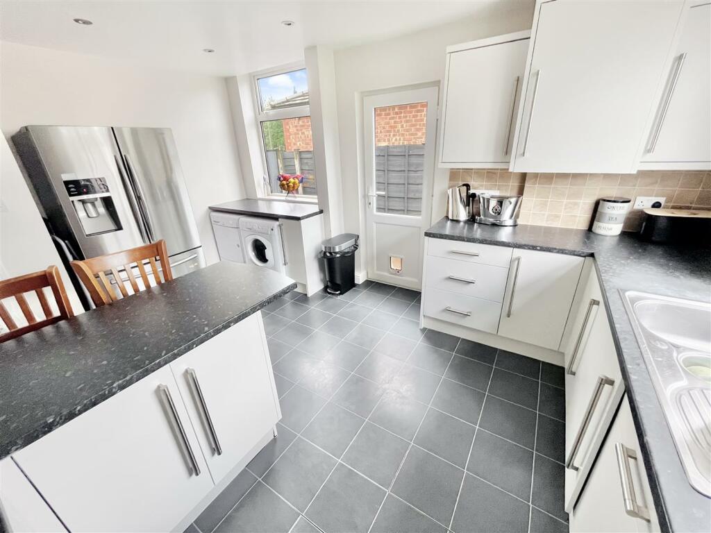 Kitchen Aspect 4.jpg