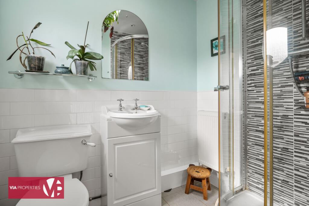 Ground floor shower-room