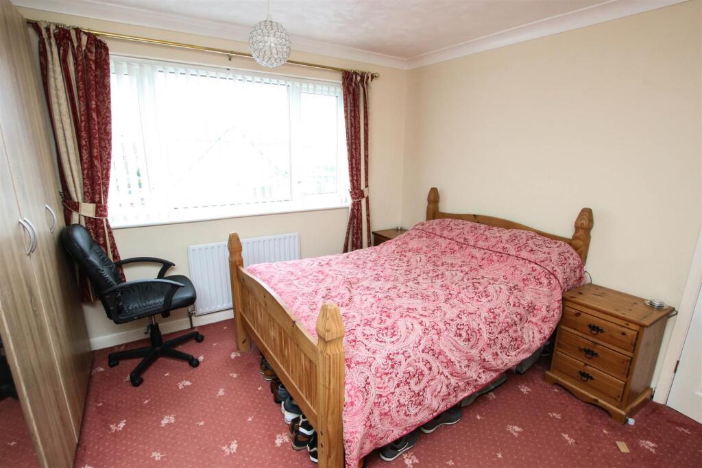 BEDROOM 1 FRONT