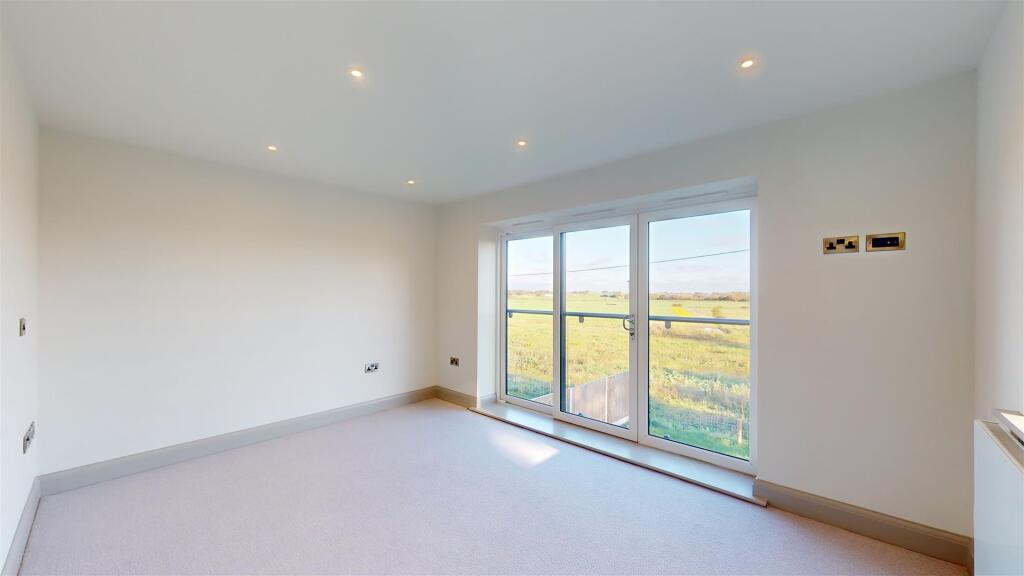 King Edwards Fields 5 Bedroom Two.jpg