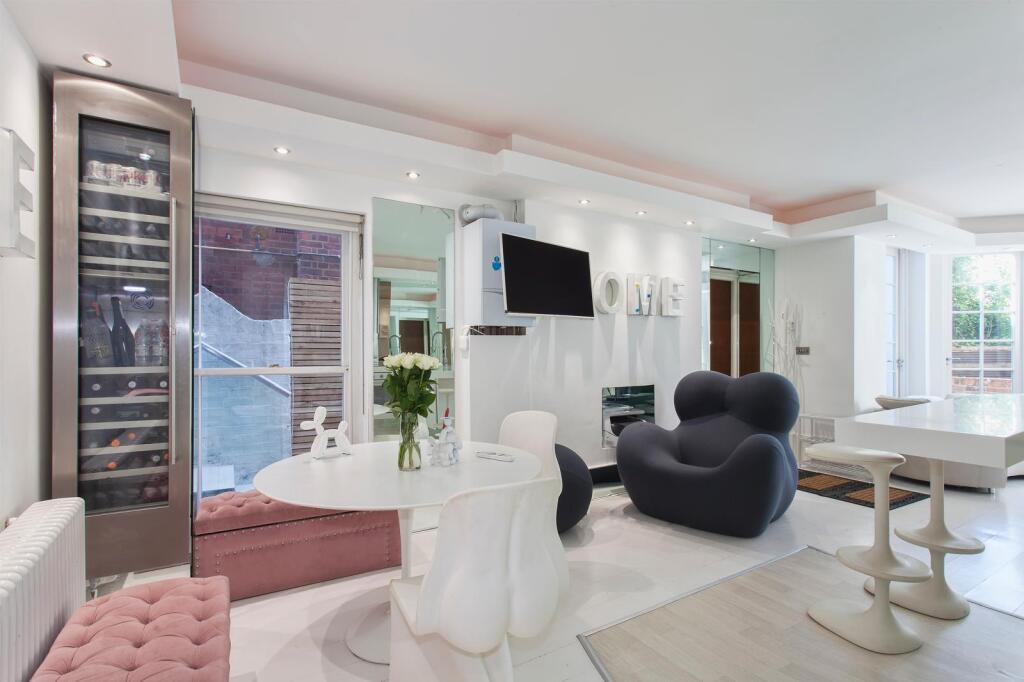 linfield garden kitchen sofa .jpeg