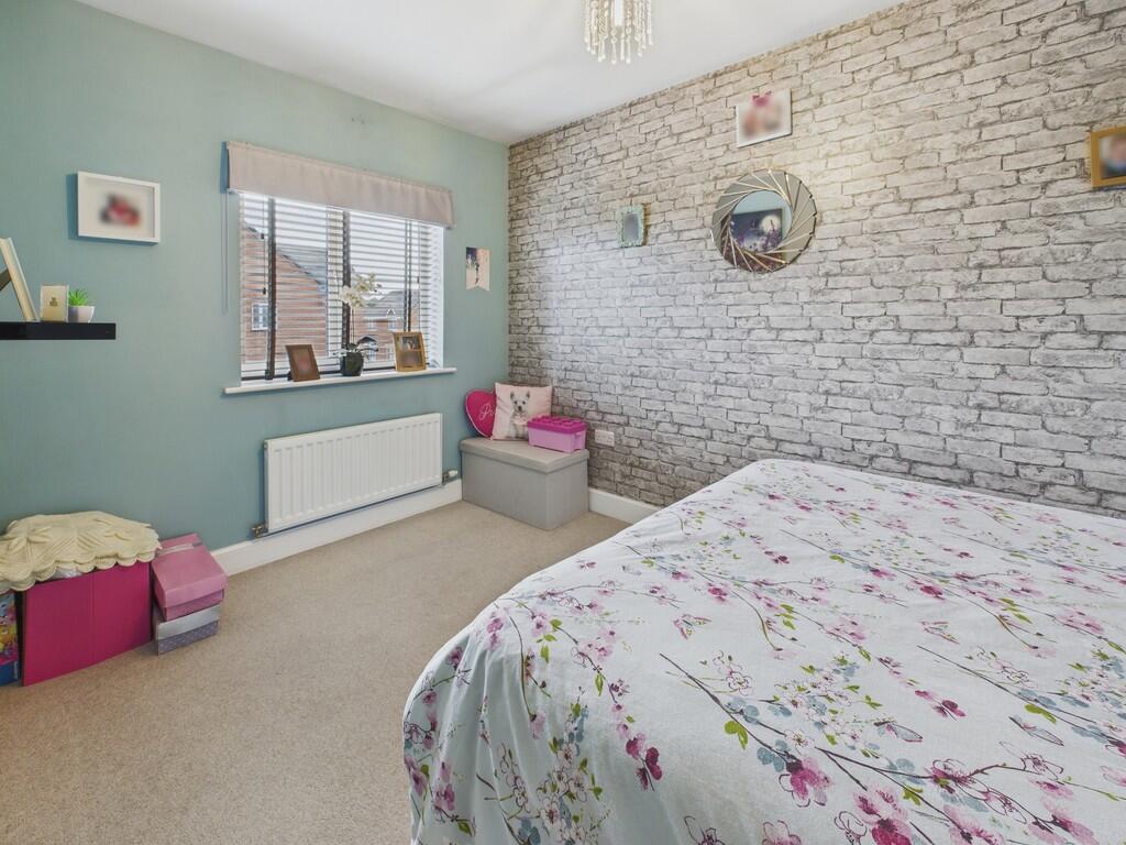 CAM04273G0-PR0192...