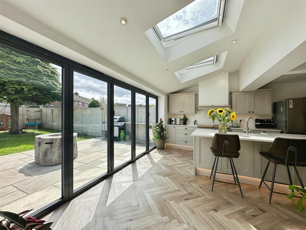 d243154c--44C9-AC0A-B72634A18321-61268-000013EA9A3