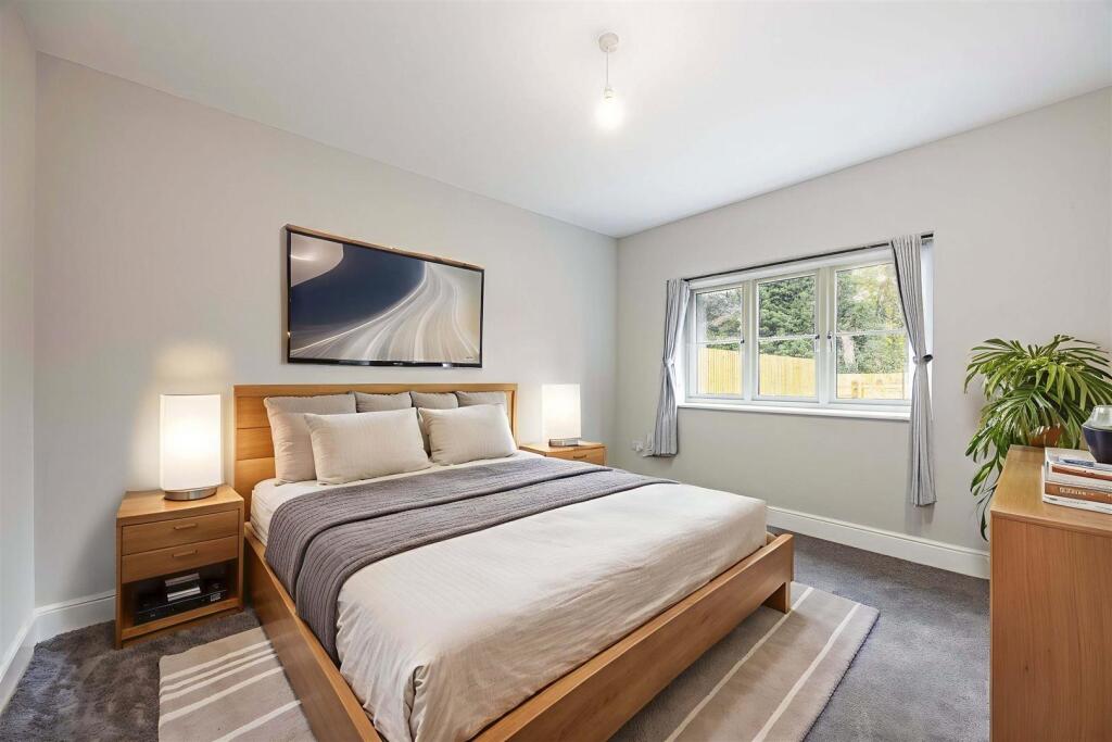 1SunnyfieldClose-117edit.jpg