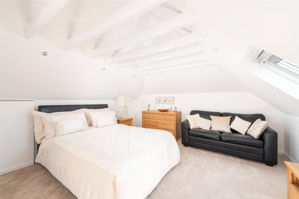 Principal Bedroom