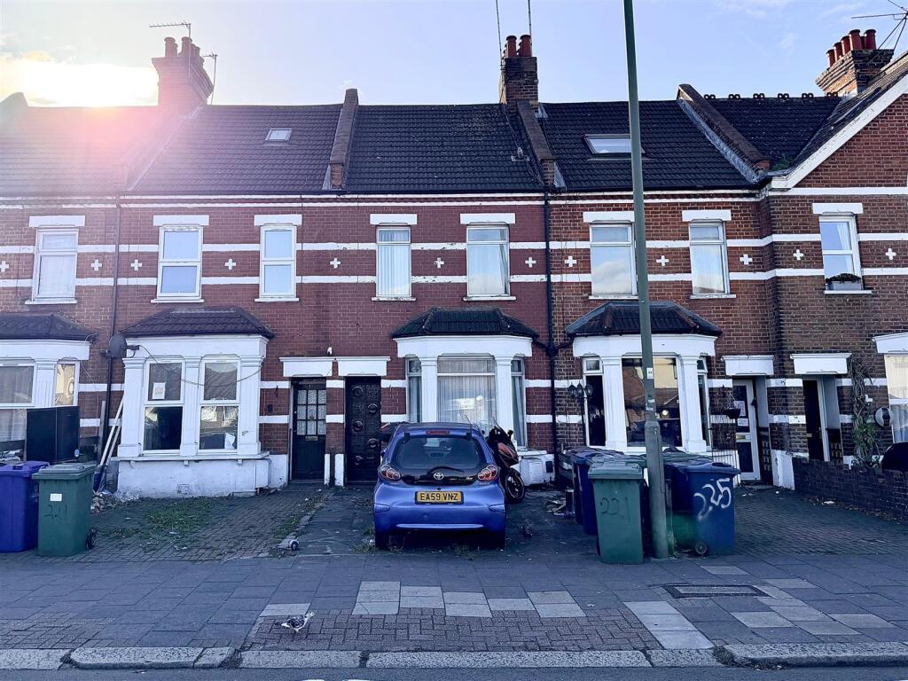 WhatsApp Image 2025-10-27 at 16.46.30_0e1e0722.jpg