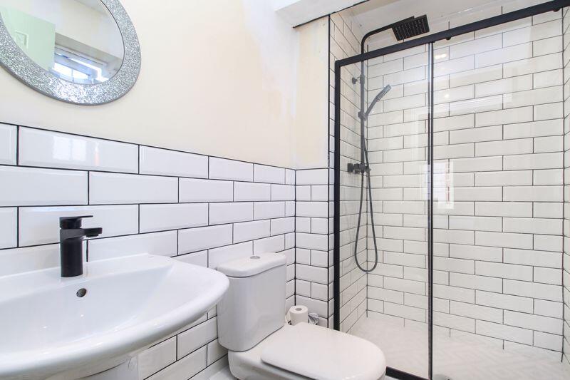 Bedroom One En-Suite