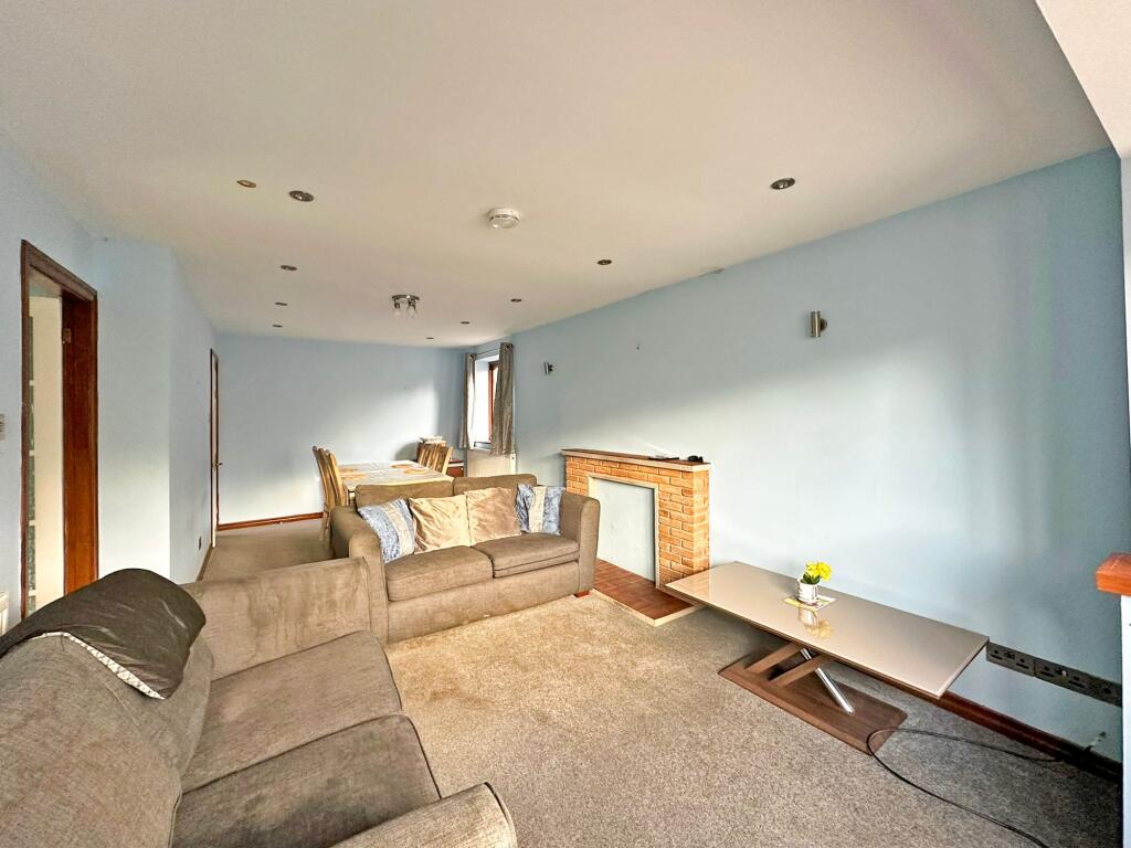 Living/Dining Room