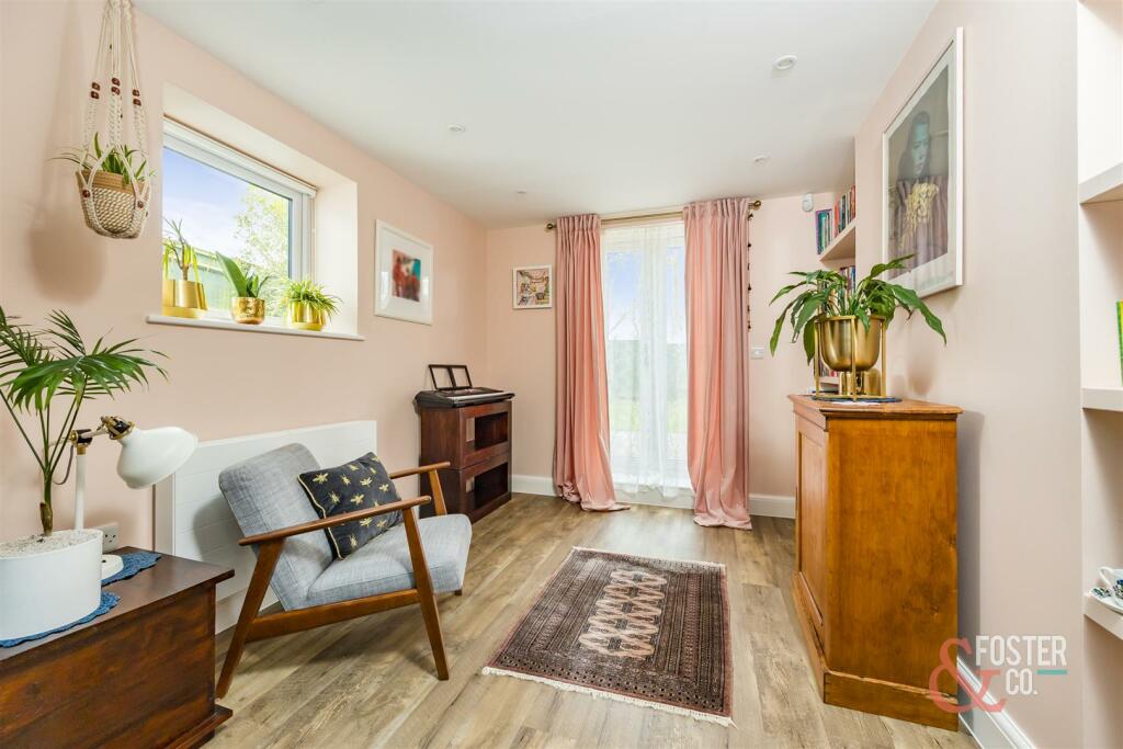 Ballards Mill Close, 2-17.JPG