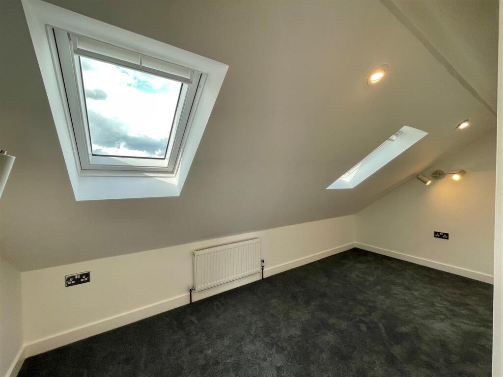 Bedroom4.jpg