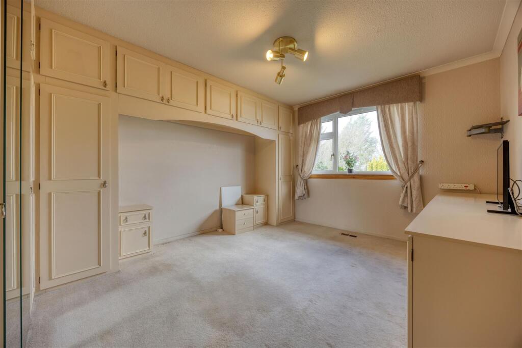 4_AILSA_DRIVE_KIRKINTILLOCH_022.JPEG